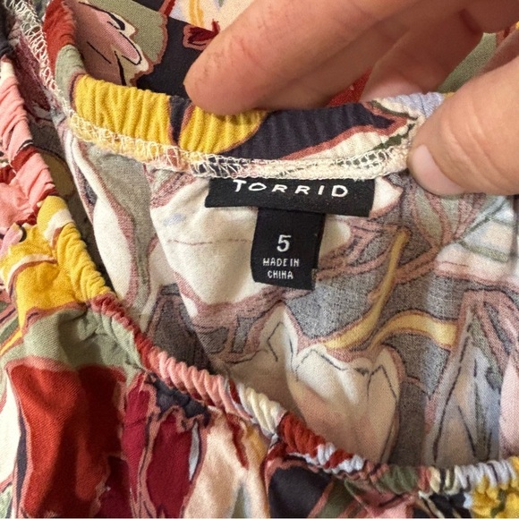 Torrid Mini Challis Off Shoulder Hi-Low Skirt Set Size 5X - Picture 6 of 13